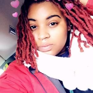 Meet your Posher, Emani